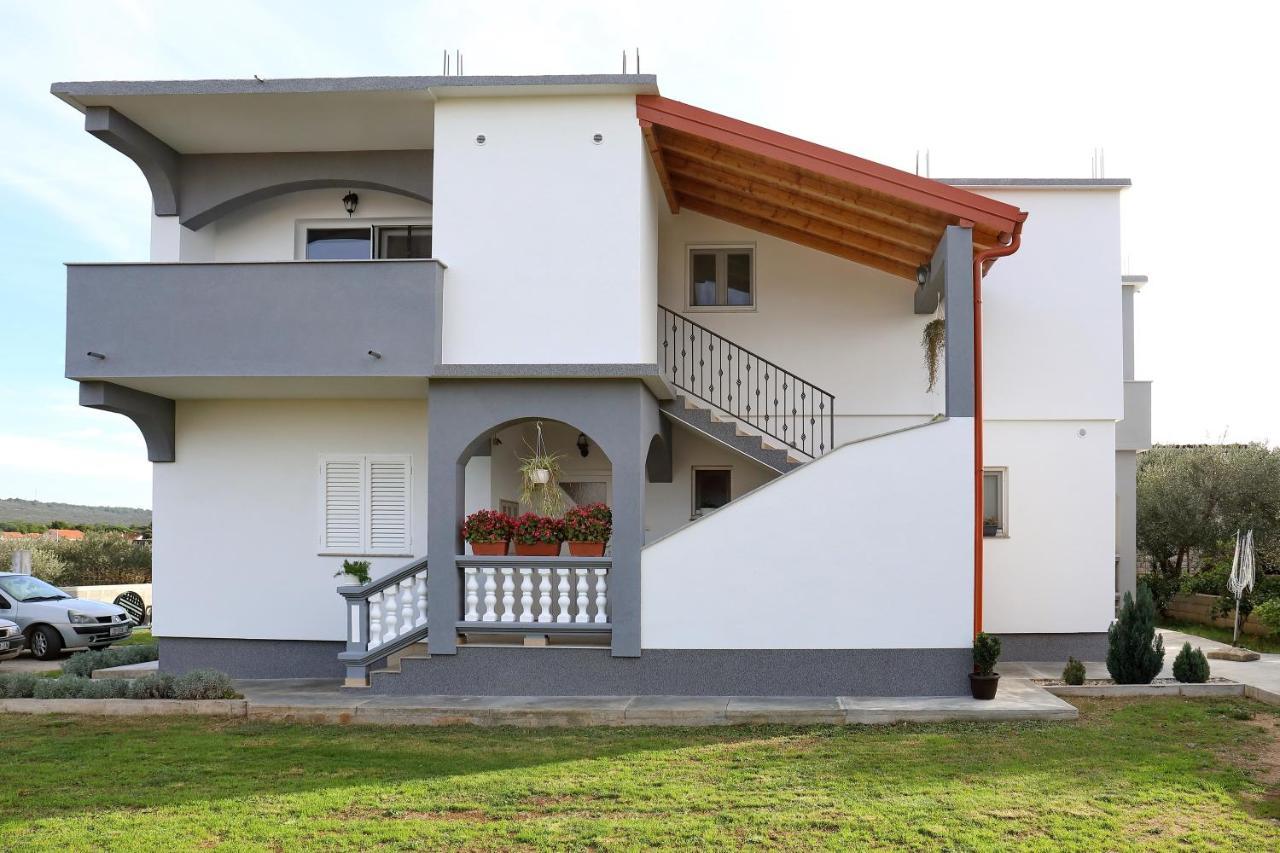 Apartments With A Parking Space Bibinje, Zadar - 14436 Exterior photo